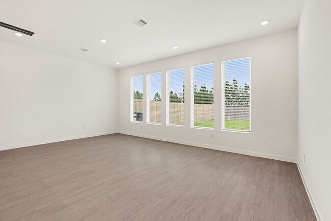 Building Photo - 12610 Blue Catfish Ln
