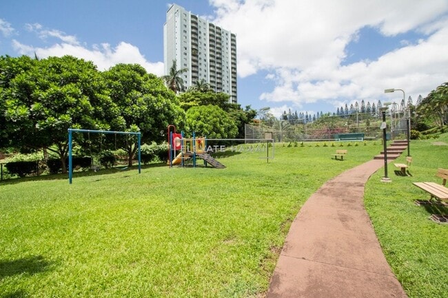 Building Photo - OCEAN VIEWS!! Pearl Regency 1 bed 1 bath 2...