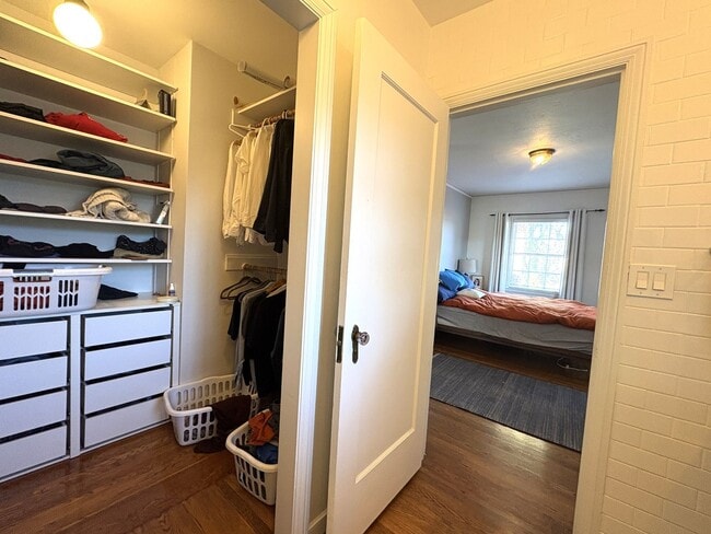 Building Photo - Stunning Home with Loft-Style ADU & Outdoor Amenities