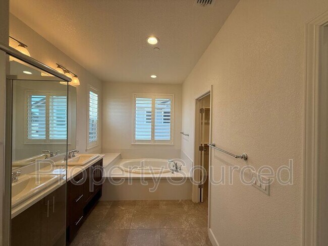 Building Photo - 17894 Amador Dr