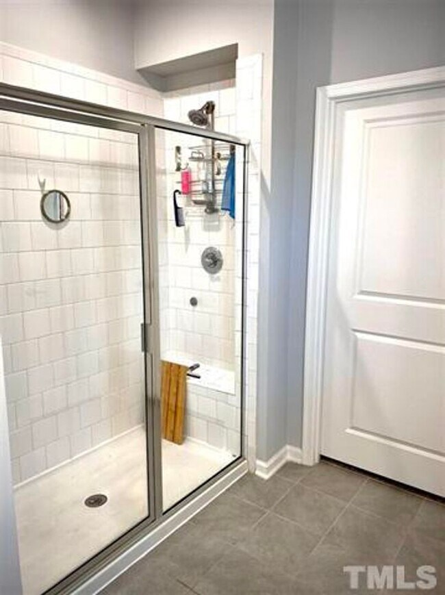 Building Photo - Townhome with Fenced Yard & 2 Car Garage!!