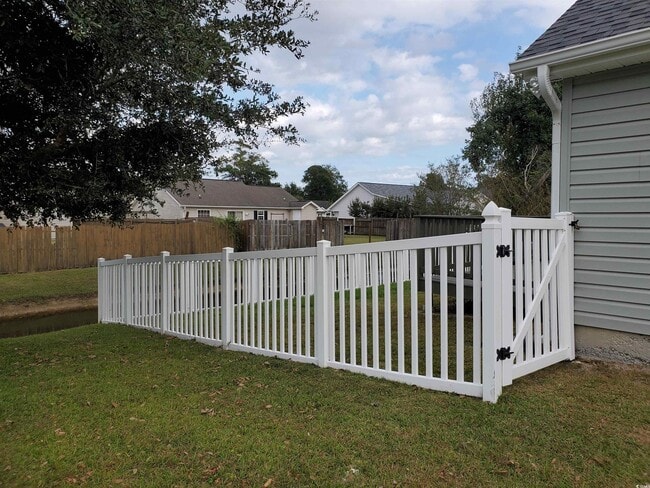 Building Photo - 444 Plover Ln
