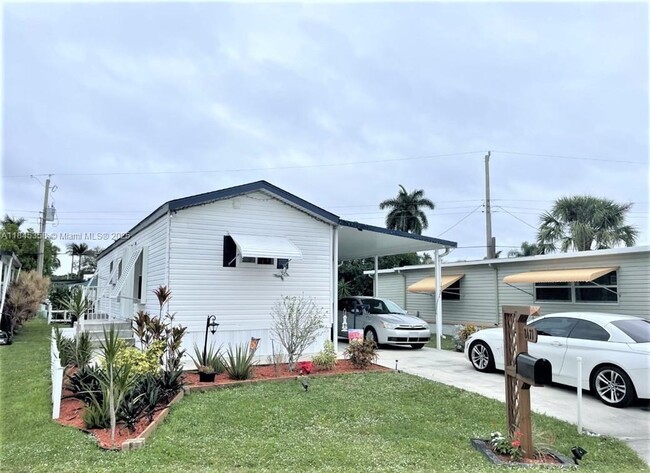 Building Photo - 8671 SW 18th Pl