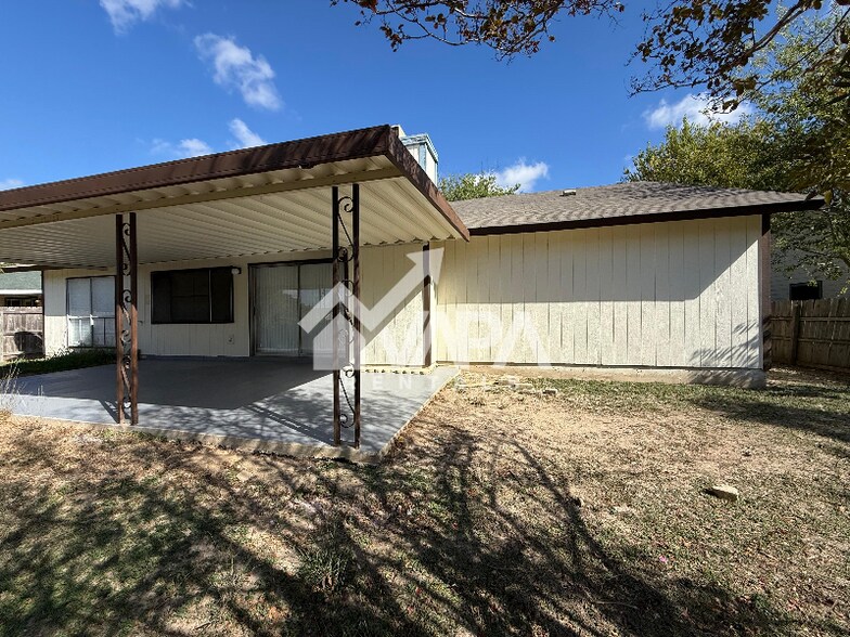 Building Photo - 10123 Vigilante Trail