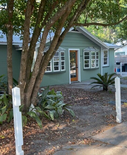 Building Photo - 1027 NW 11th Ave