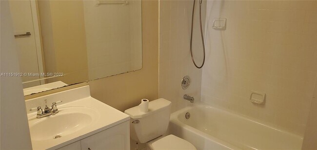 Building Photo - 1103 Coral Club Dr