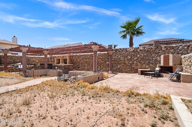 Building Photo - 5009 Cedar Sands Ln