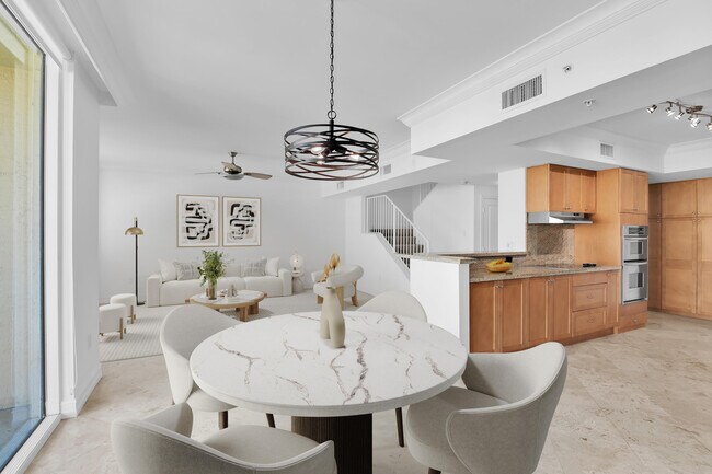 Building Photo - 99 SE Mizner Blvd