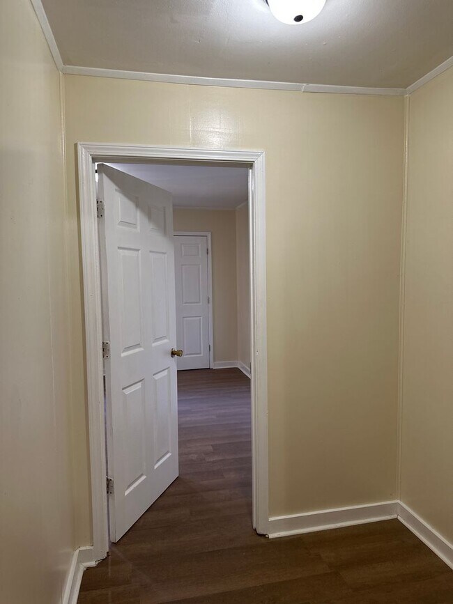 Building Photo - Home for rent