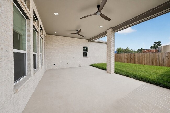 Building Photo - 9627 Champion Heavens Dr