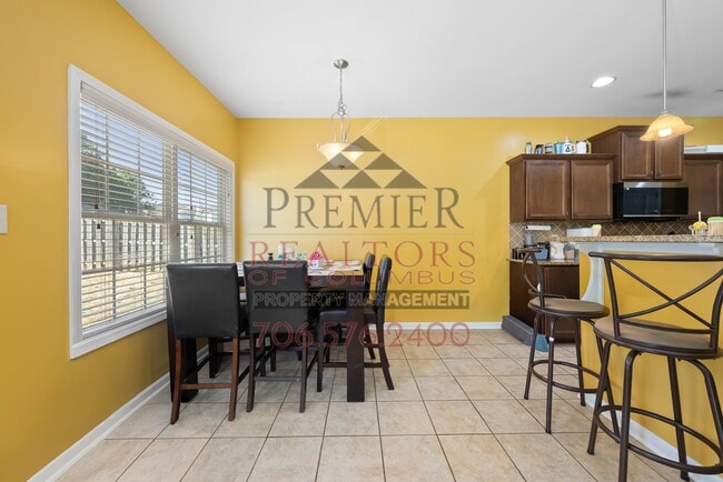 Building Photo - 4940 Brightstar Ln