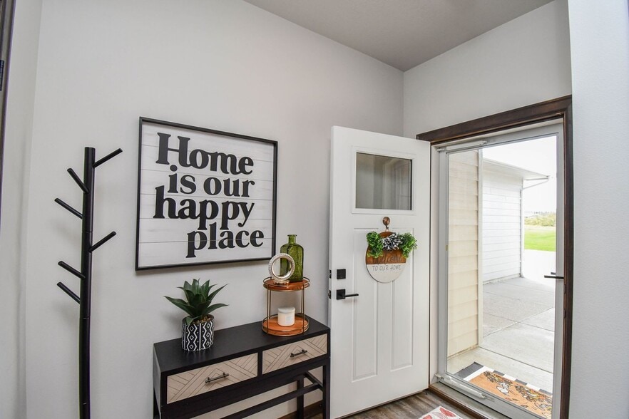 Building Photo - 9064 W Ark Pl