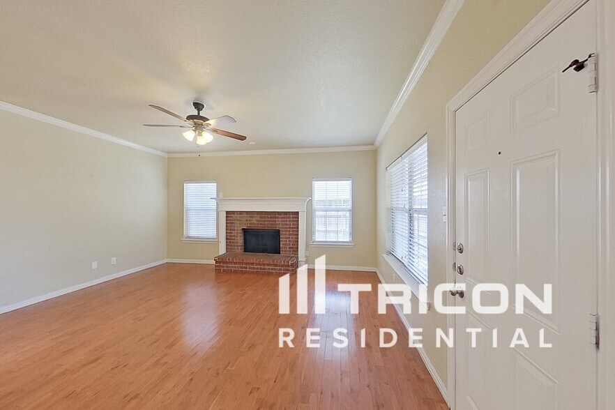 Building Photo - 4116 Kingsferry Dr