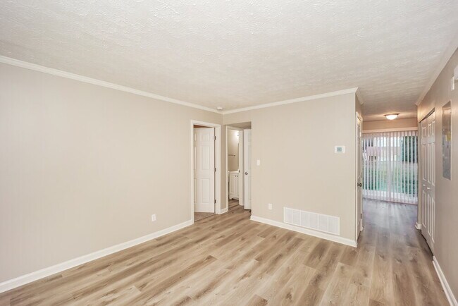 Building Photo - 8272 Canyon Forge Dr