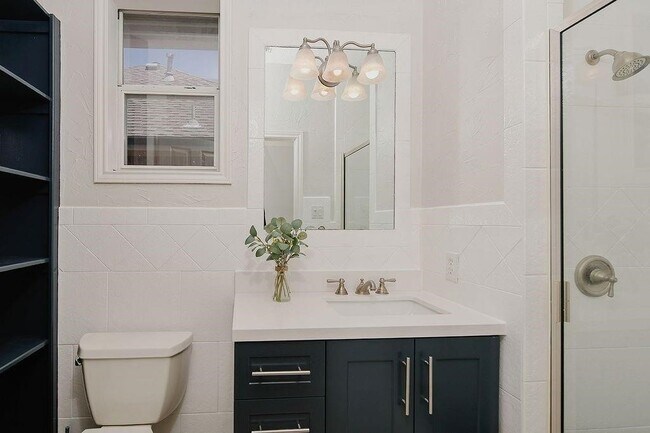 Building Photo - 12374 Lake Vista Dr