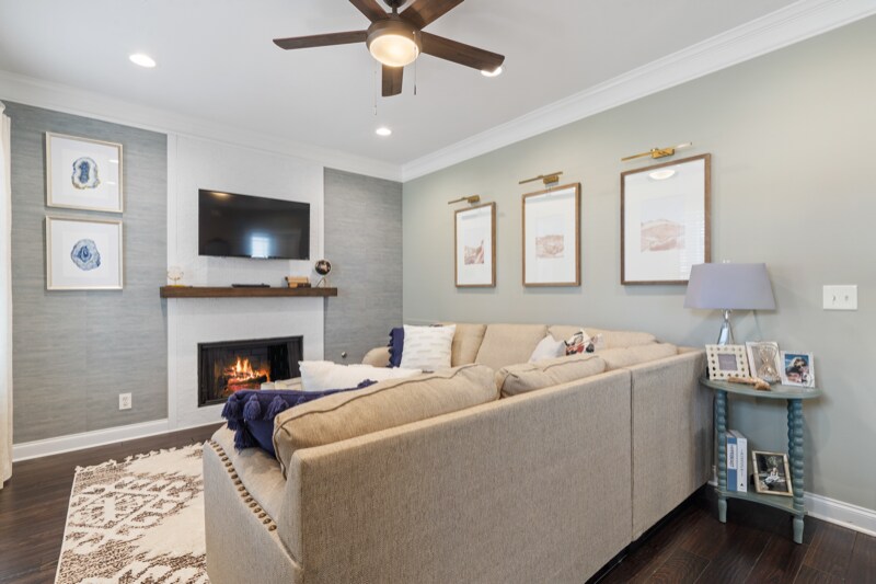 Building Photo - 1401 Carriage Ridge Dr