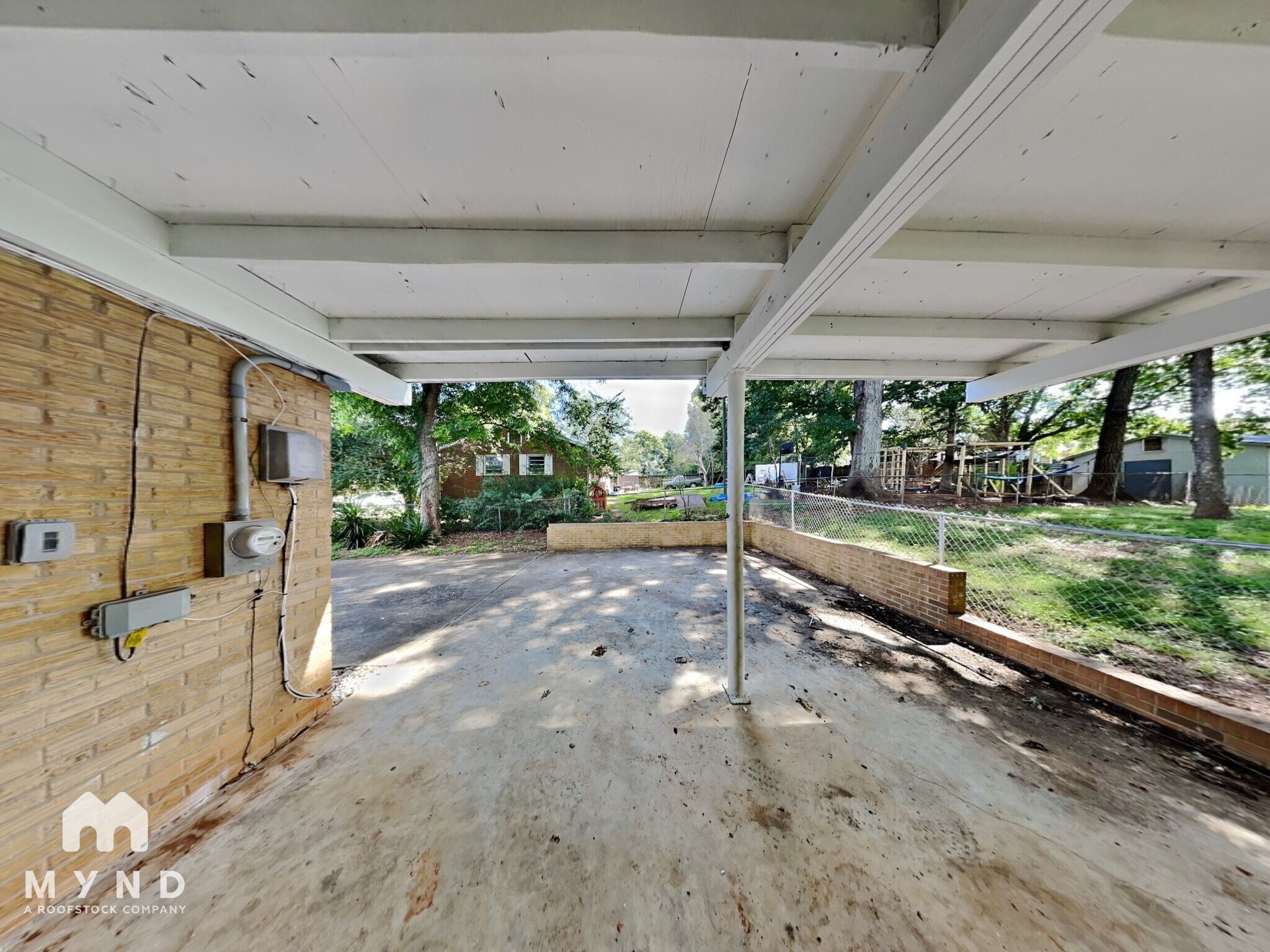 Building Photo - 1835 Mountainbrook Dr