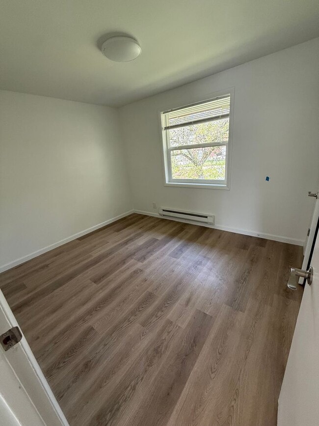 Building Photo - Completely Updated Ranier Beach Duplex Unit For Rent!