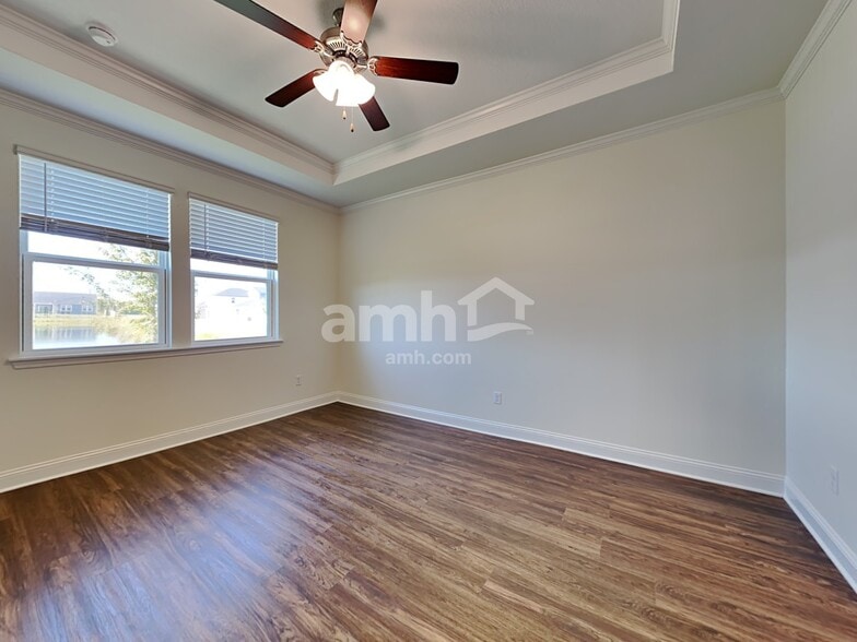 Building Photo - 470 Banyan Frst Dr