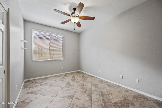 Building Photo - 3738 W Memorial Dr