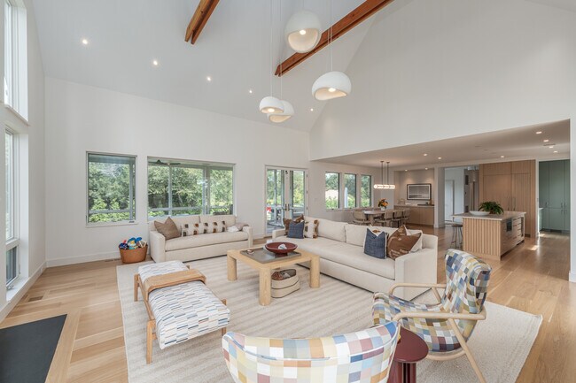 Building Photo - 610 Wildberry Ln