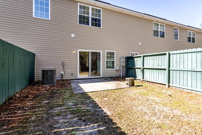 Building Photo - 505 Ferguson Ln