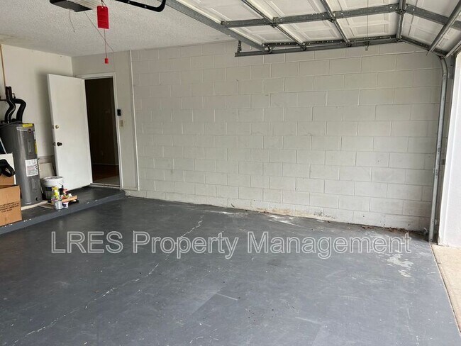 Building Photo - 11218 Worley Ave