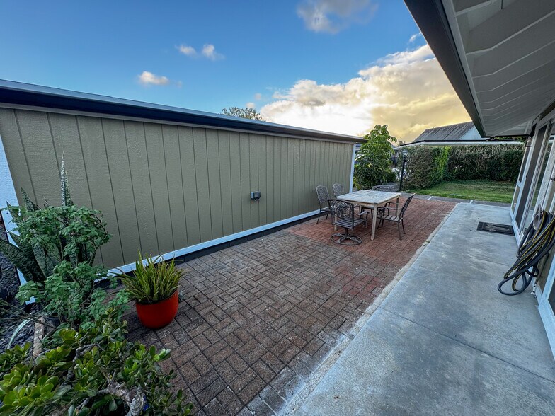 Building Photo - 95-457 Kaelo Pl