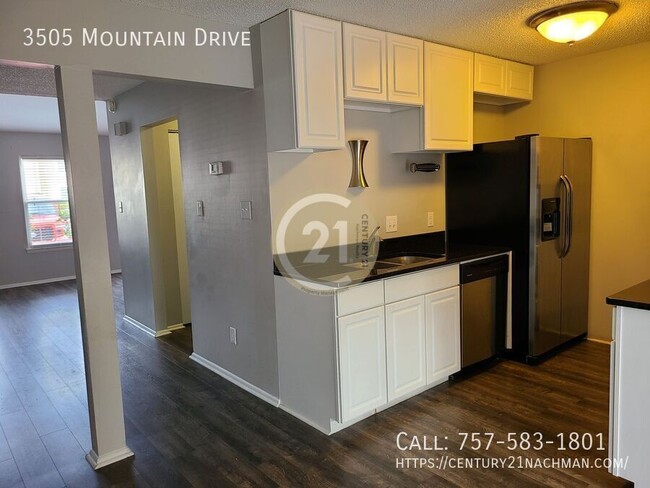 Building Photo - 3505 Mountain Dr