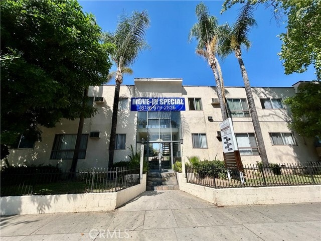 Primary Photo - 14823 Gilmore St