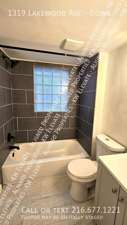 Building Photo - 1319 Lakewood Ave