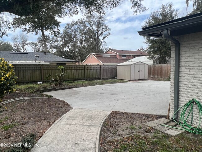 Building Photo - 2374 Stafford Dr