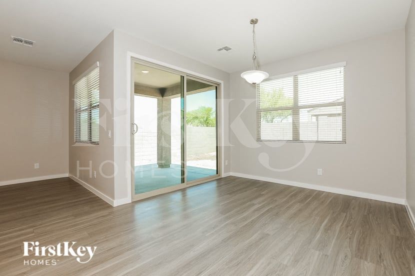Building Photo - 7200 E Eagle Nest Way