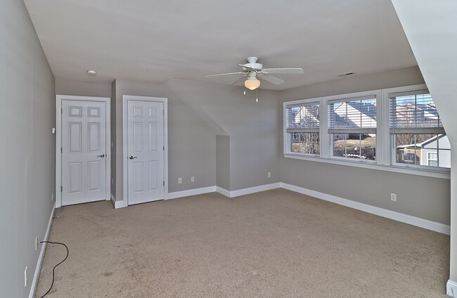 Building Photo - Two-Story Home in Arden with Bonus Room/Of...