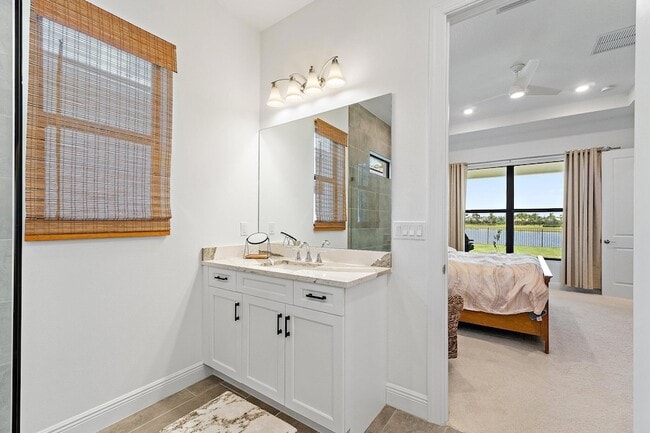 Building Photo - 15883 Key Biscayne Ln