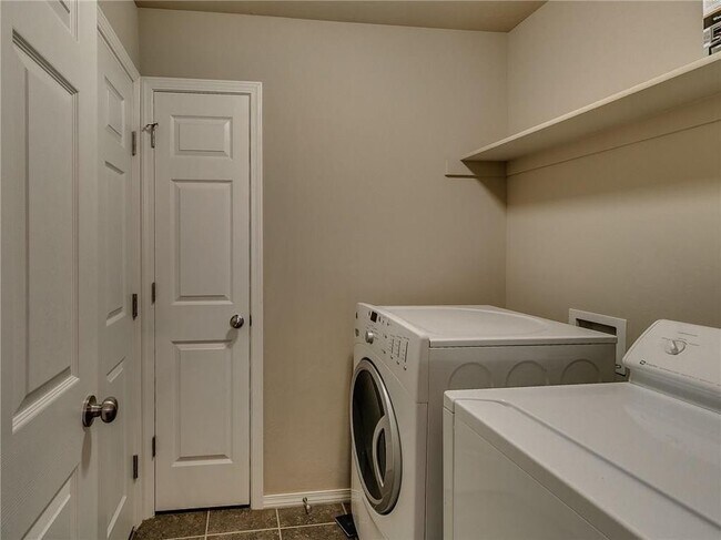 Building Photo - Gorgeous Home in Piedmont School District!!!