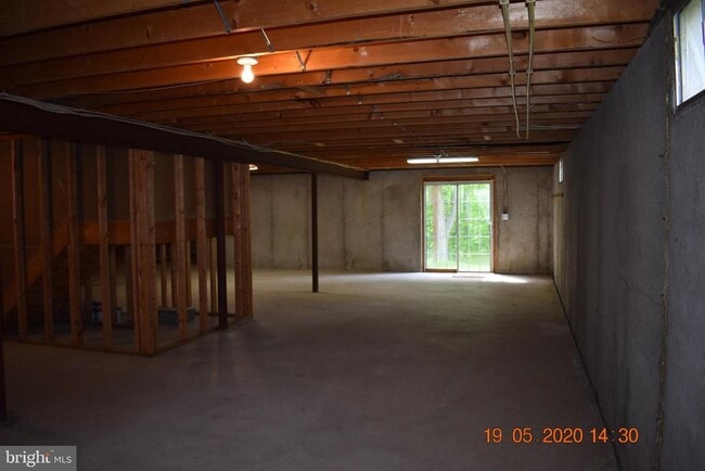 Building Photo - 16 Michael Ct