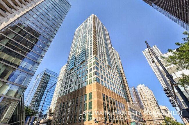 Primary Photo - 2 E Erie St