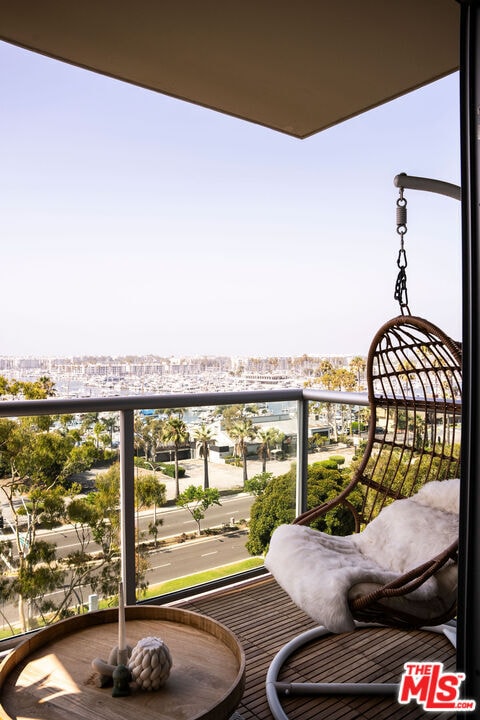 Building Photo - 13700 Marina Pointe Dr