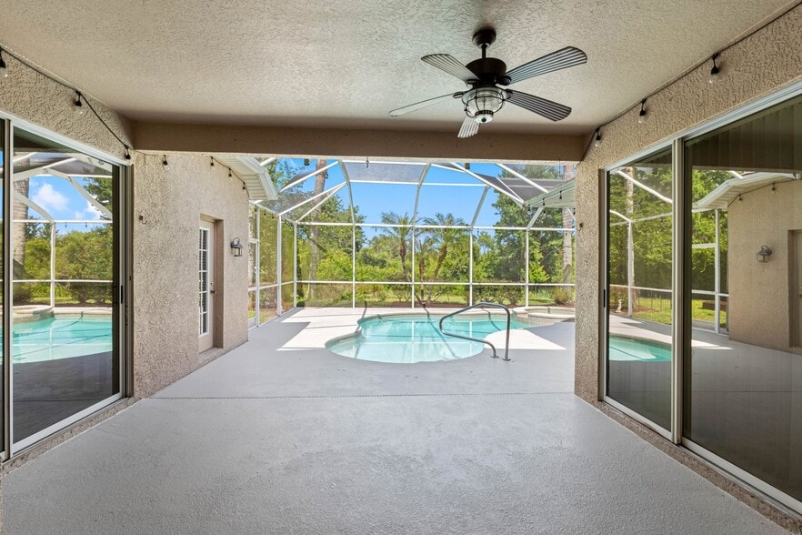 Building Photo - 21107 Bircholm Ct