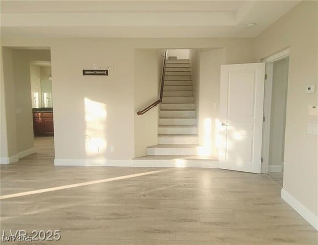 Building Photo - 927 Via Canale Dr