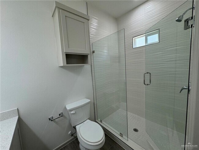 Building Photo - 16 N 58th St