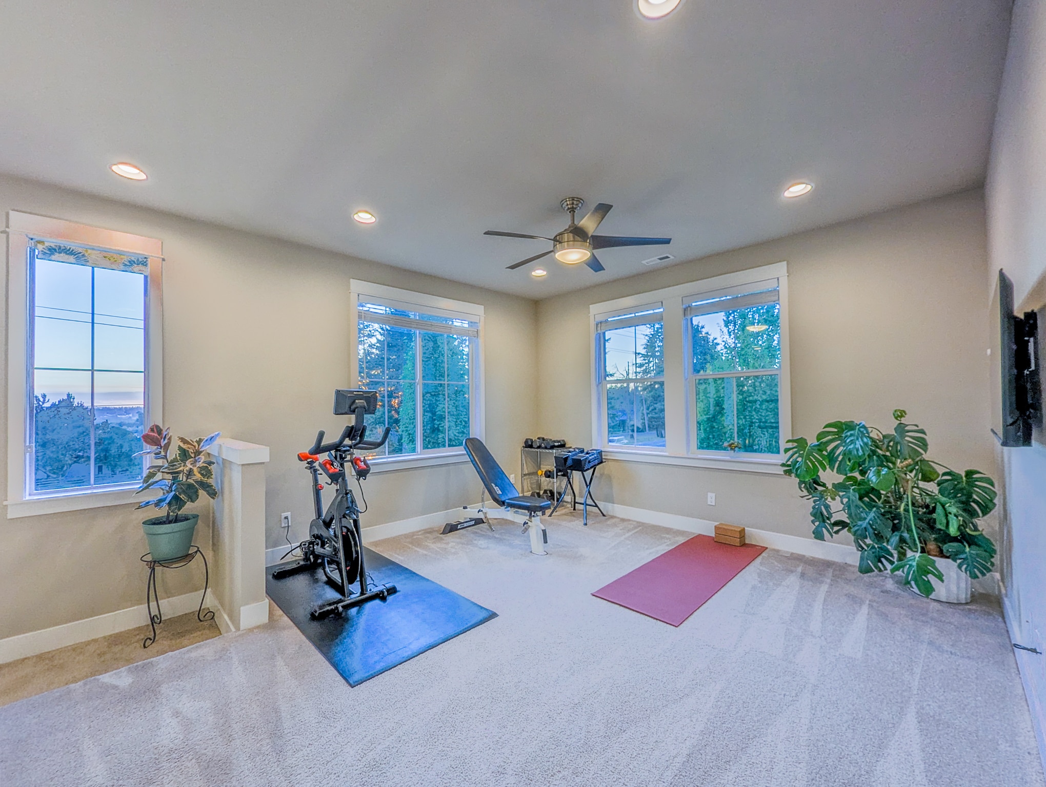 Loft - 16324 131st St SE