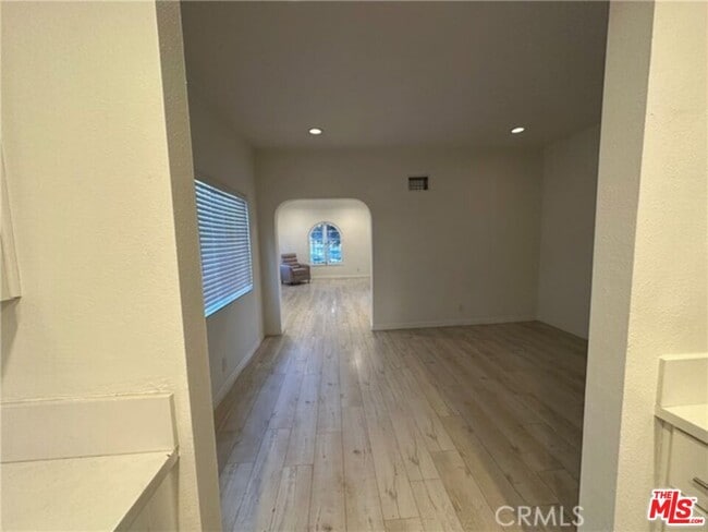 Building Photo - 221 S Tower Dr