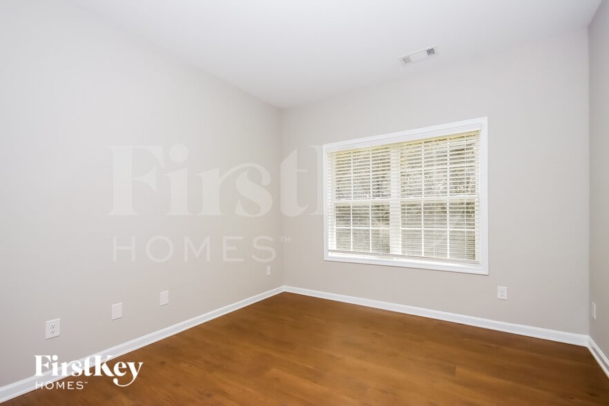 Building Photo - 11818 Sidney Crest Ave