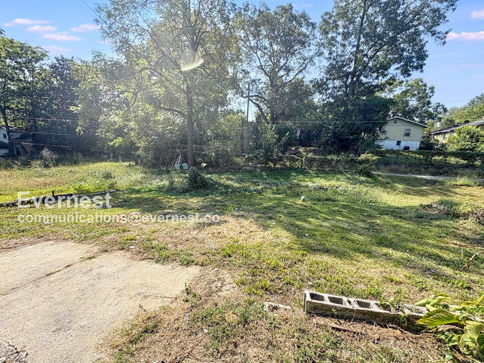 Building Photo - 417 62nd St