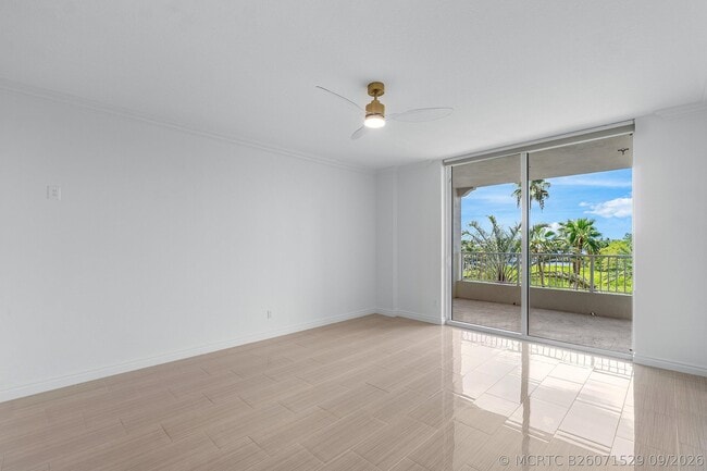 Building Photo - 3720 S Ocean Blvd