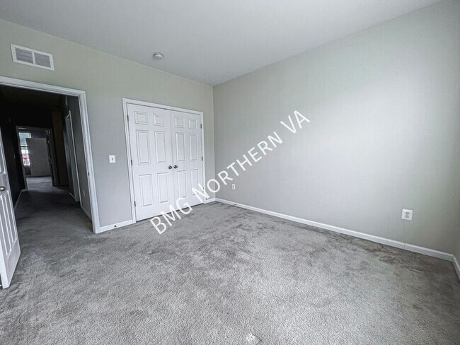 Building Photo - 9535 Center St