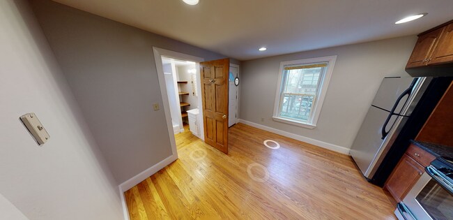 Building Photo - 441 Franklin St