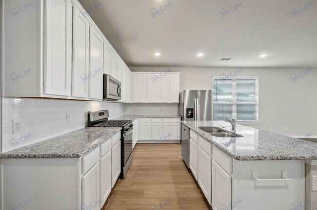 Building Photo - 2327 Sheppards Ln